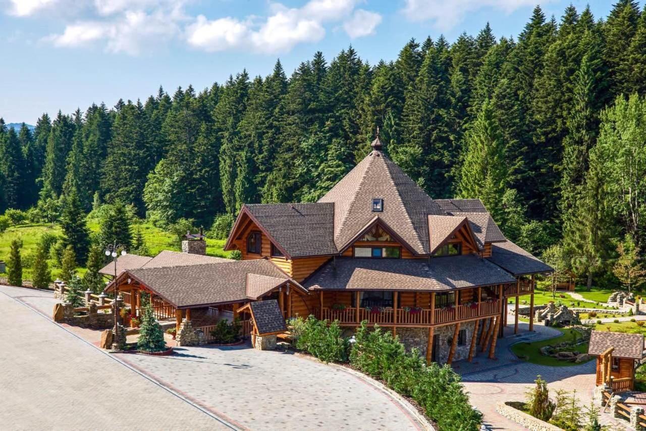 Любокрай Готельно-Відпочинковий Комплекс Skhidnytsia Buitenkant foto