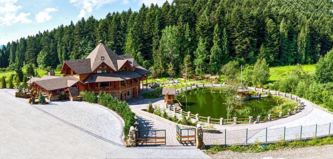 Любокрай Готельно-Відпочинковий Комплекс Skhidnytsia Buitenkant foto