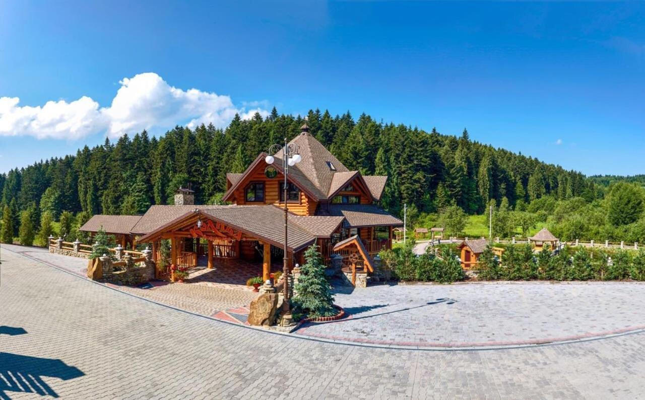 Любокрай Готельно-Відпочинковий Комплекс Skhidnytsia Buitenkant foto